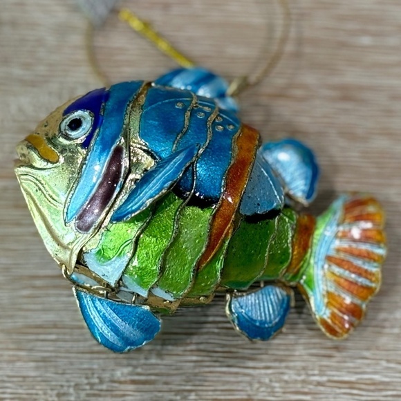 NWT Nautical Luxuries Cloisonné Enamel Articulated Tropical Fish Ornament - Picture 3 of 3